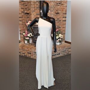 Amsale Ivory One Shoulder Crepe Wedding Gown size 8